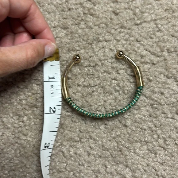 Elegant Gold and Green Cuff Bracelet - Picture 5 of 7